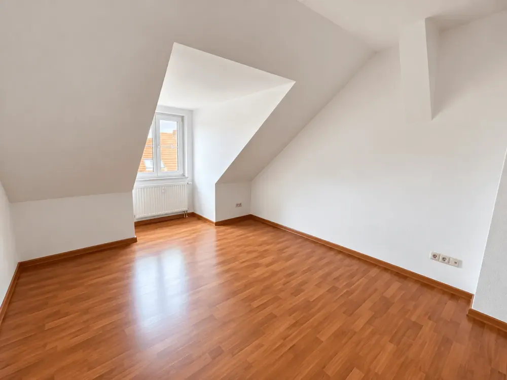 Zentral gelegene 3-Zimmer-Dachgeschosswohnung mitten in der Stadt
