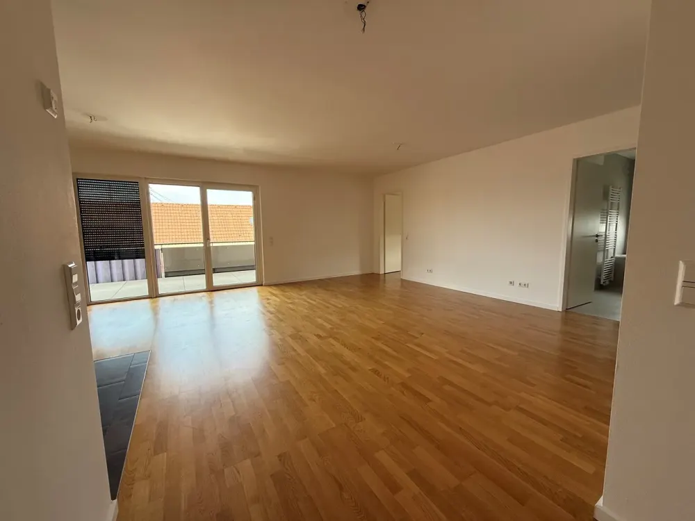 Geräumige 3 Zimmer Wohnung mit offener Küche & Balkon - Kornwestheim