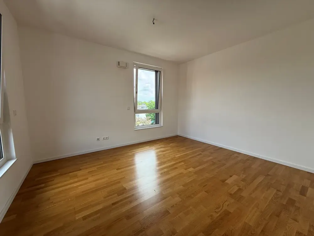 Geräumige 3 Zimmer Wohnung mit offener Küche & Balkon - Kornwestheim