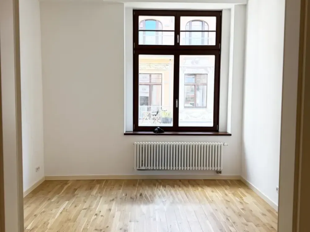 Wohnen mit Charakter: ruhige 2-Zimmer-Wohnung in Mitte mit Concierge & Gym
