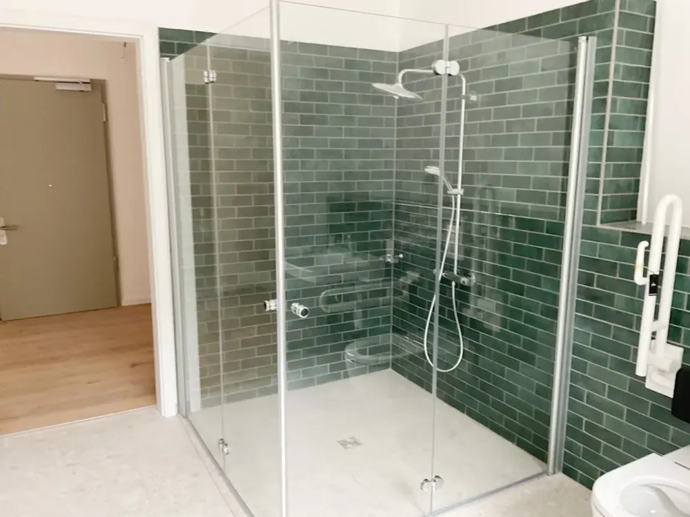 Barrierefreie Wohnung mit Terrasse, stilvoll & komfortabel wohnen, Einbauküche, Tageslichtbad