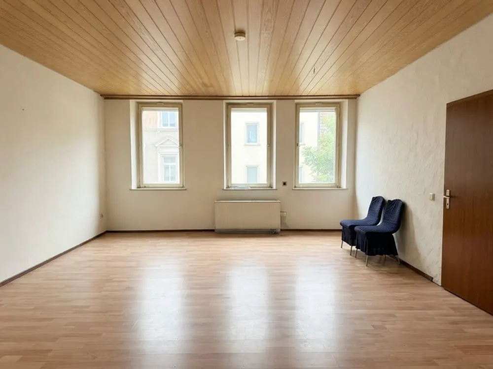 3-Zimmer-Wohnung mit neuem Bad und sep. Küche