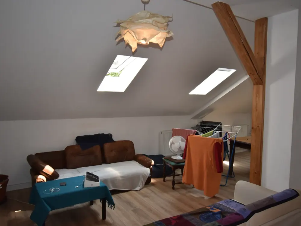 BEFRISTET BIS 31.05.2027: 5 Zimmer Wohnung in ruhiger Lage am Killesberg