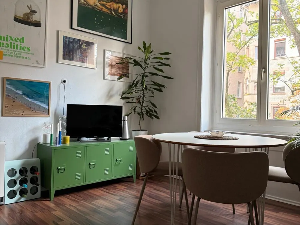 Schöne 2,5 Zimmer Altbau-Wohnung Stuttgart-West 1.10.26-1.10.27