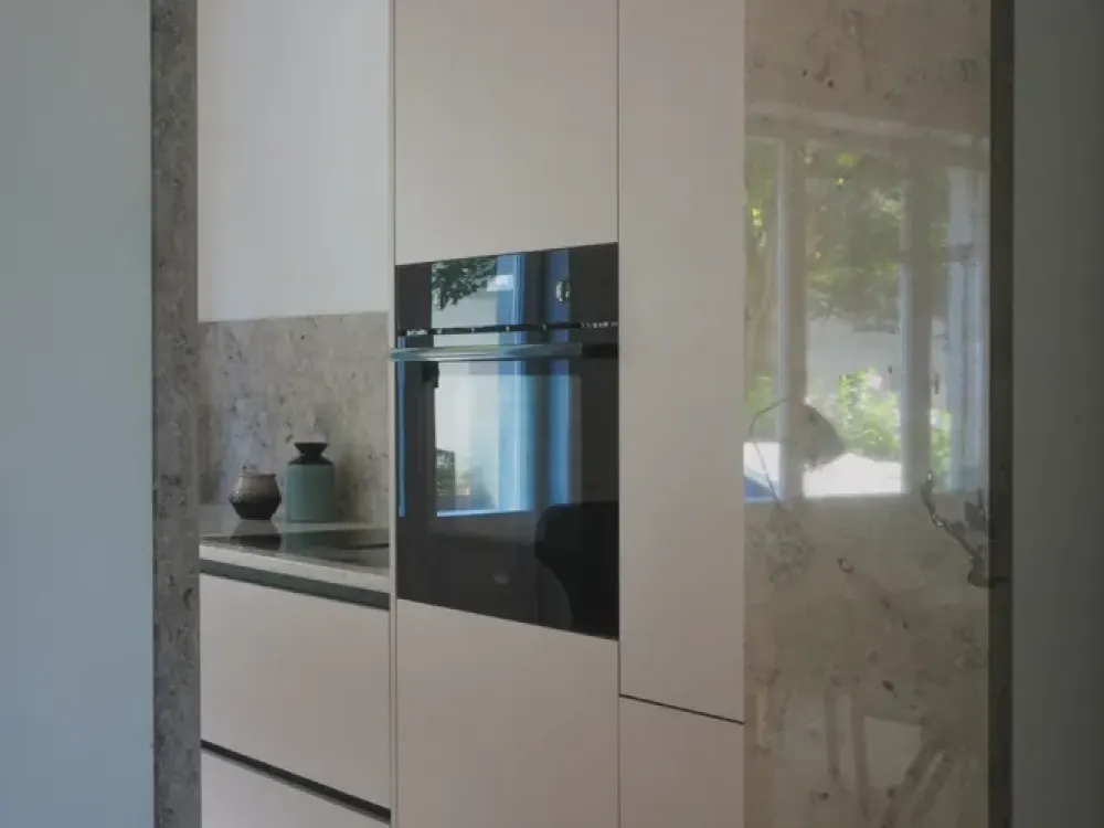 Exklusive Designerwohnung in Frankfurt, Hochwertig möbliert zur Miete