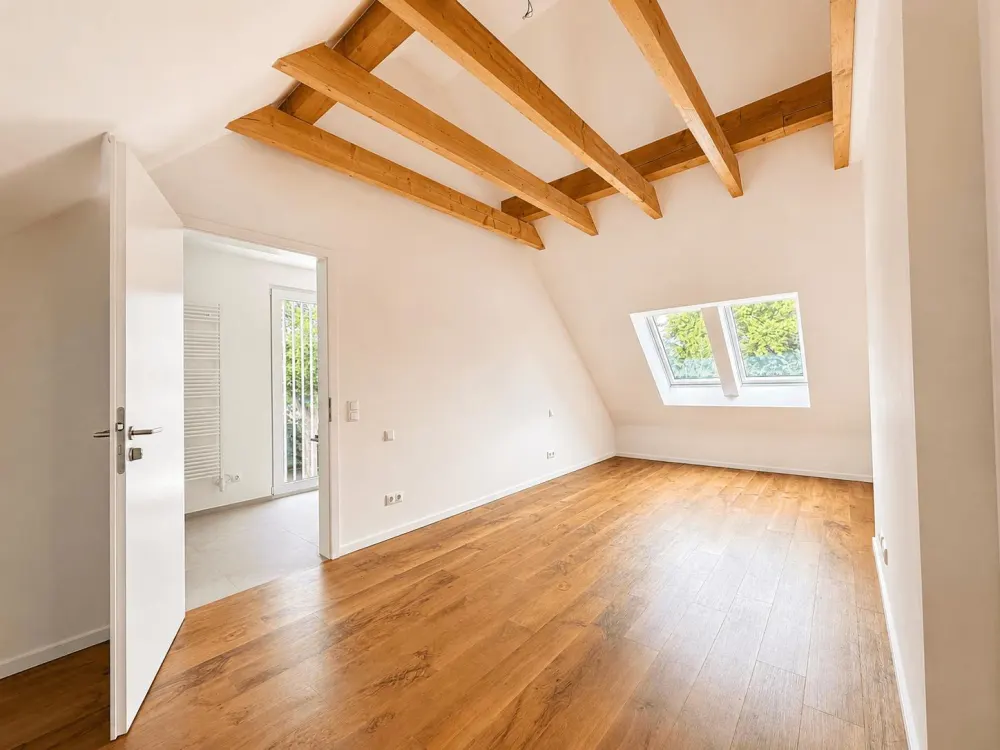 Exklusives PENTHOUSE in MACHERN I große Dachterrasse I 2 Bäder I Aufzug I Stellplatz I Keller