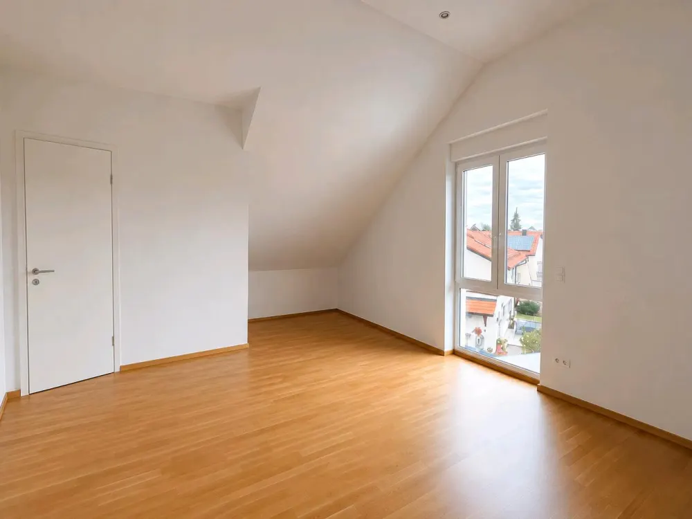 Mitbewohnerin für DHH nahe Haar gesucht