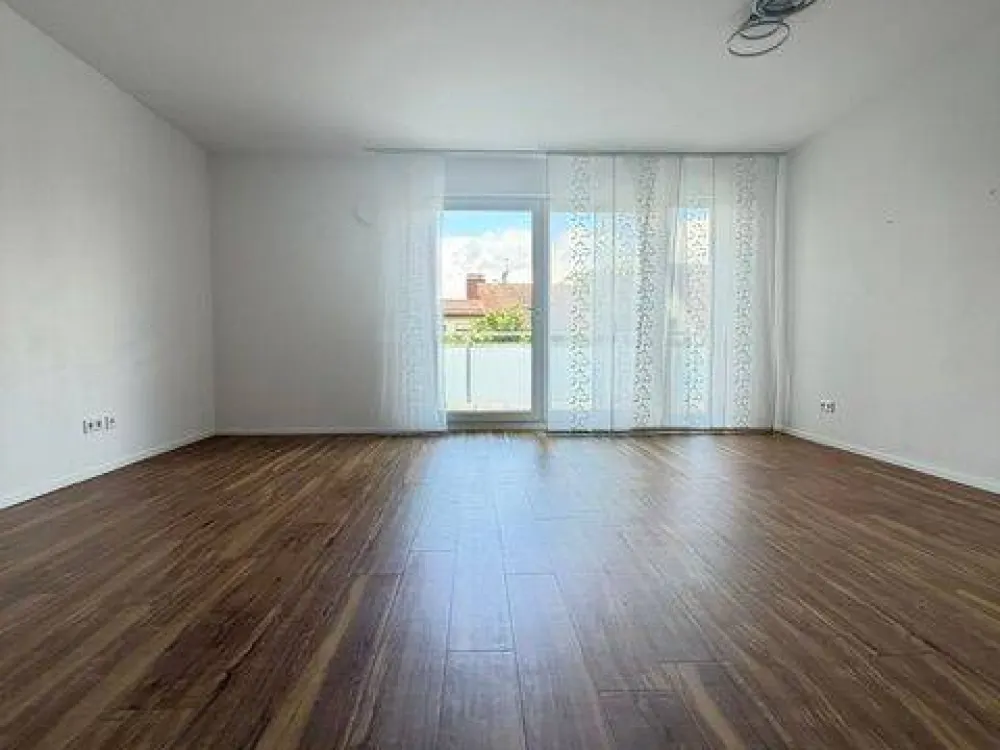 Schöner Wohnen zwischen Rednitzgrund und Main-Donau-Kanal: 2-ZW mit 13m² Terrasse