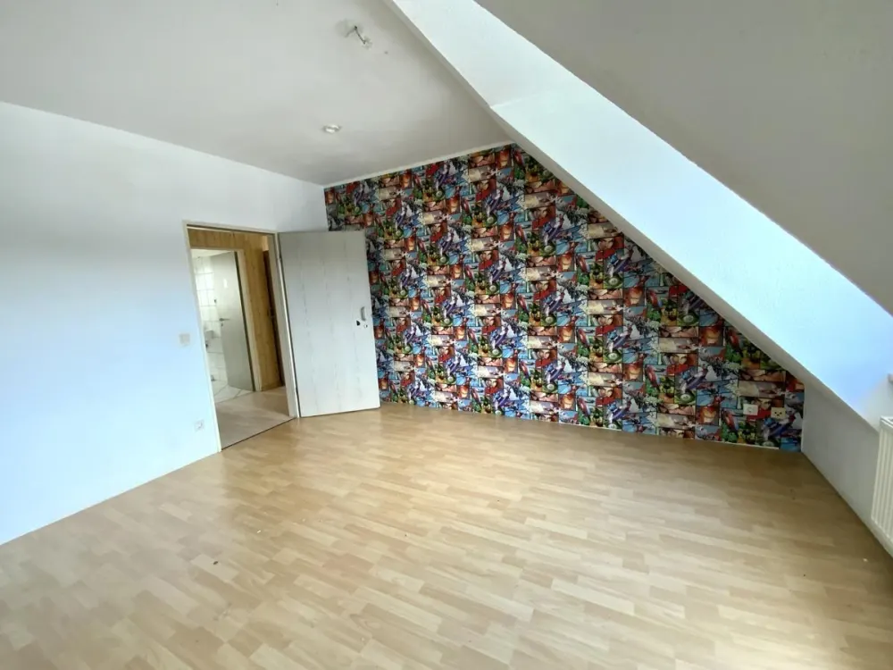 Helle 3-Zimmer-Wohnung mit besonderem Grundriss & Balkon