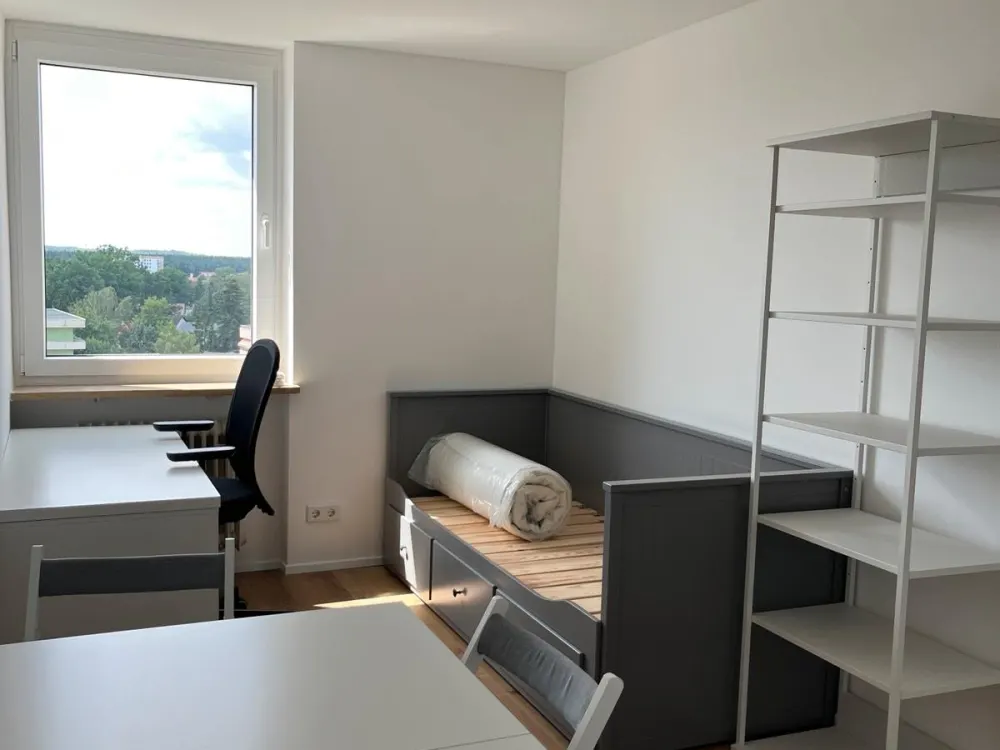 Erstbezug nach Sanierung, möbliertes Apartment in Erlangen