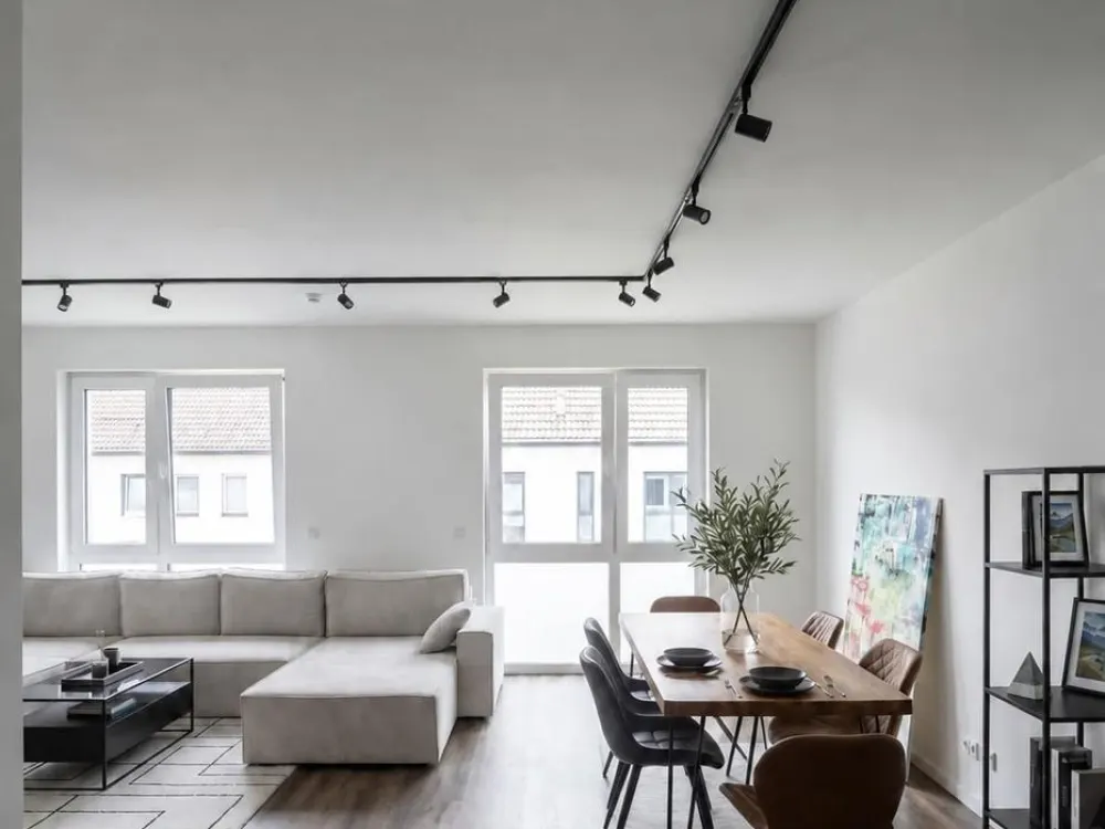 Neubau-Maisonette 2023 · eigener Hauseingang · Balkon · 3 Zimmer · möbliert möglich