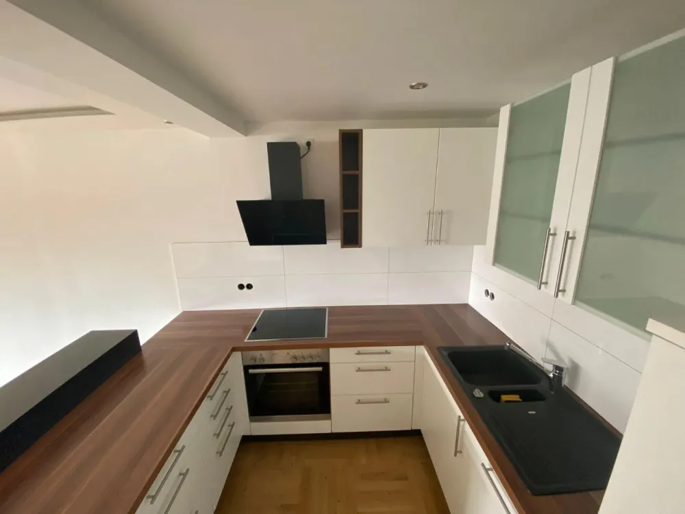 2 Zi. Wohnung mit Balkon und EBK Bad Cannstatt im Geiger Gebiet