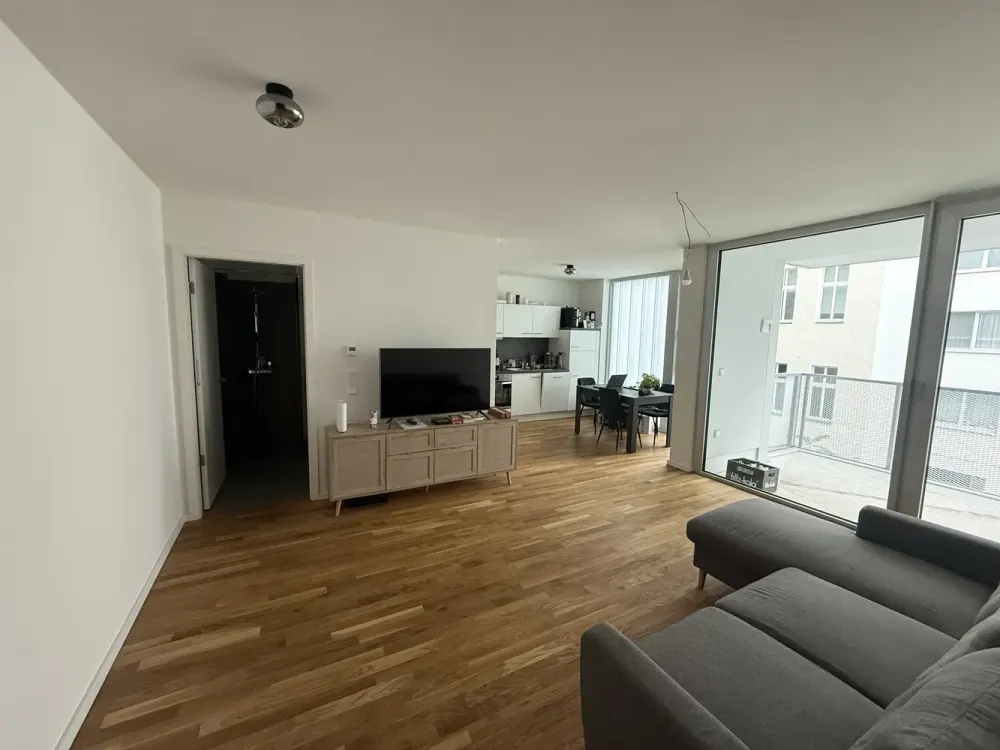 Moderne 2-Zimmer-Wohnung mit großem Balkon in Schöneberg, Nachmieter gesucht