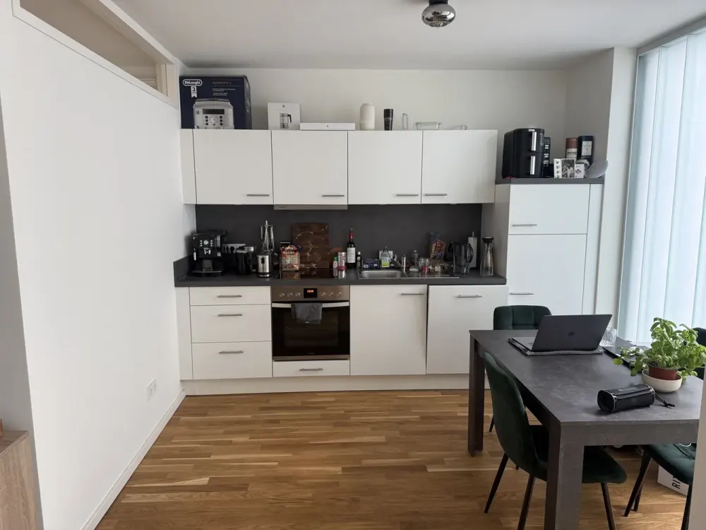 Moderne 2-Zimmer-Wohnung mit großem Balkon in Schöneberg, Nachmieter gesucht