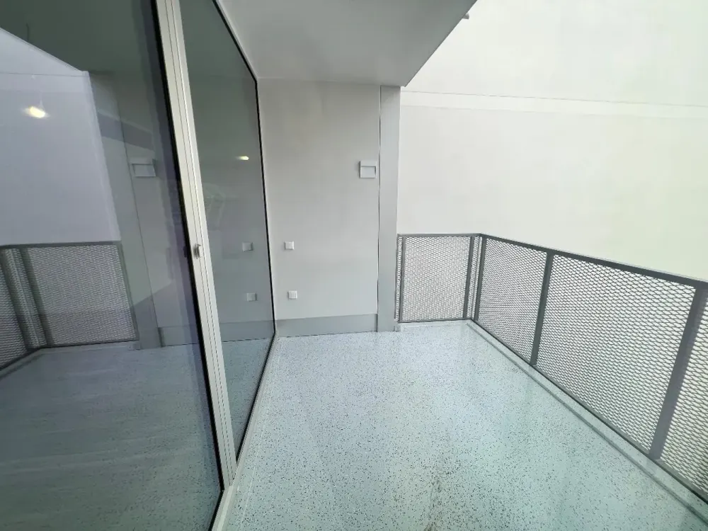 Moderne 2-Zimmer-Wohnung mit großem Balkon in Schöneberg, Nachmieter gesucht
