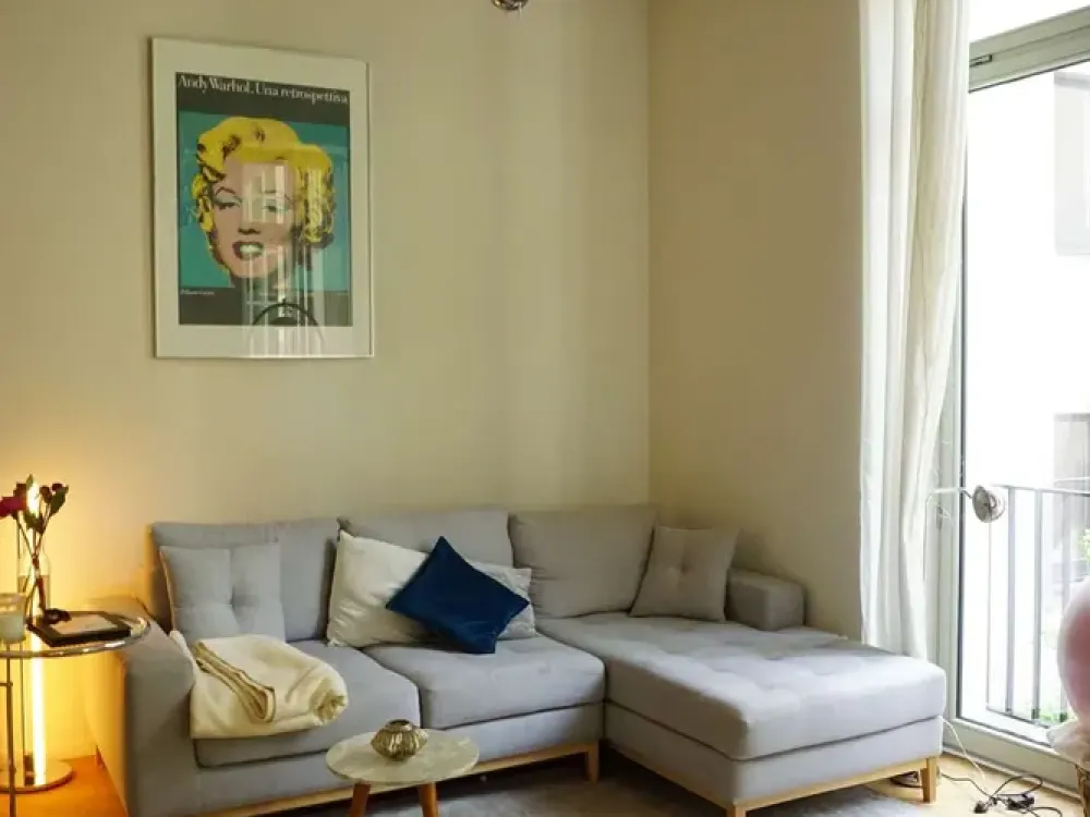 Stilvolle Wohnung in kernsaniertem Altbau mit Balkon