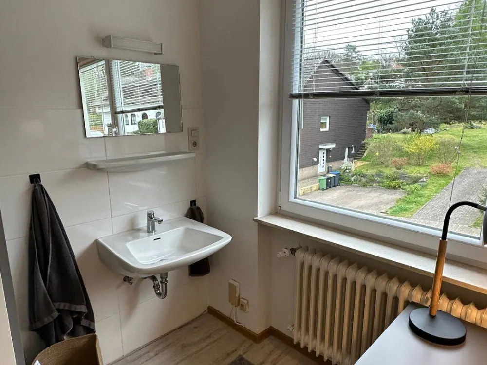 Dudweiler * Wohngemeinschaft * 1 Zimmer * top möbliert * Gr. Bett * Waschbecken * eigener Kühlschrank