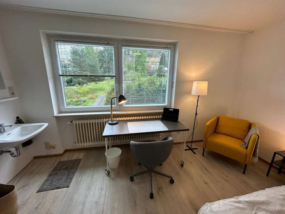 Dudweiler * Wohngemeinschaft * 1 Zimmer * top möbliert * Gr. Bett * Waschbecken * eigener Kühlschrank