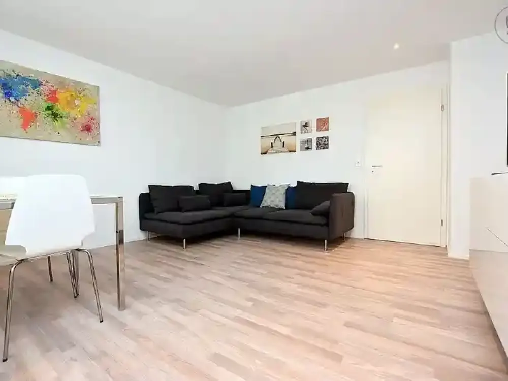 Modern möblierte Wohnung in Stuttgart West
