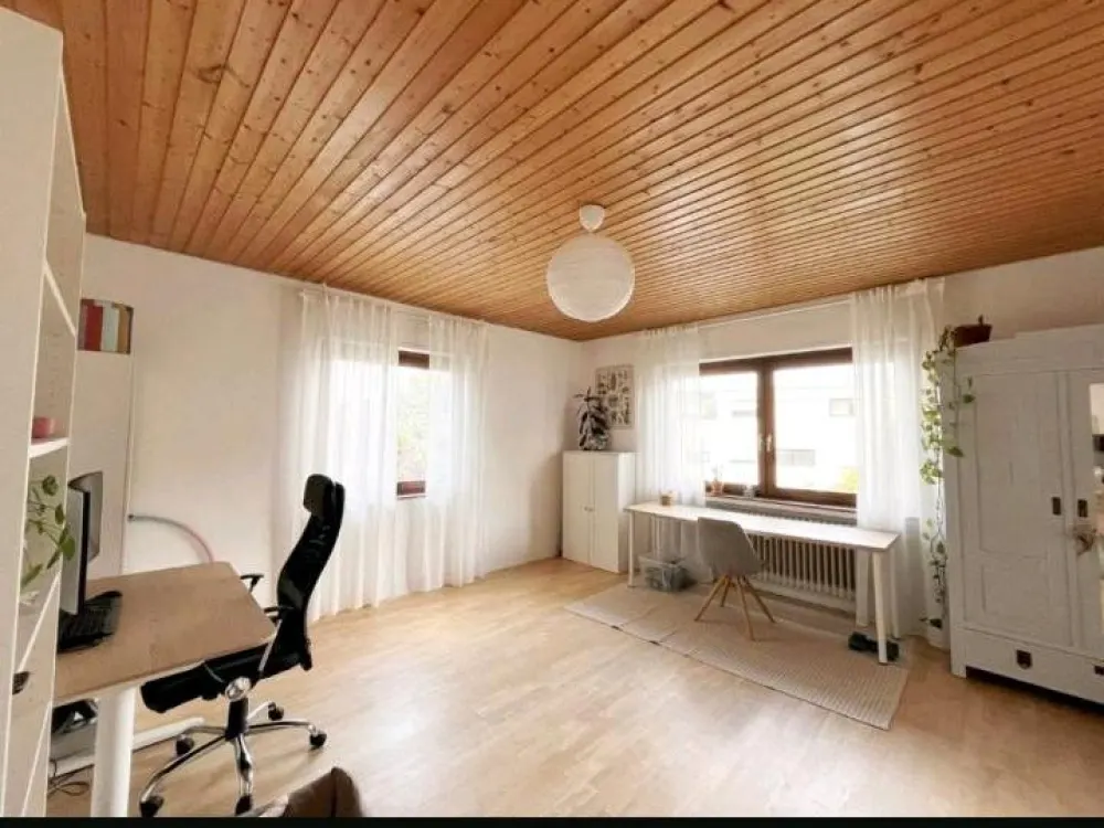 Nachmieter gesucht - 3 Zi-Whg in S-Ost mit Balkon und Garten
