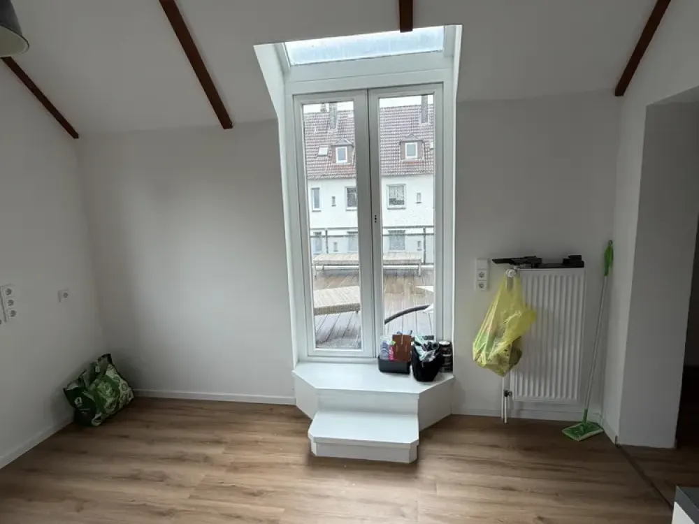 Großzügige 3-Zimmer-Maisonettewohnung mit großer Terrasse, 2 Bädern und neuwertiger Einbauküche