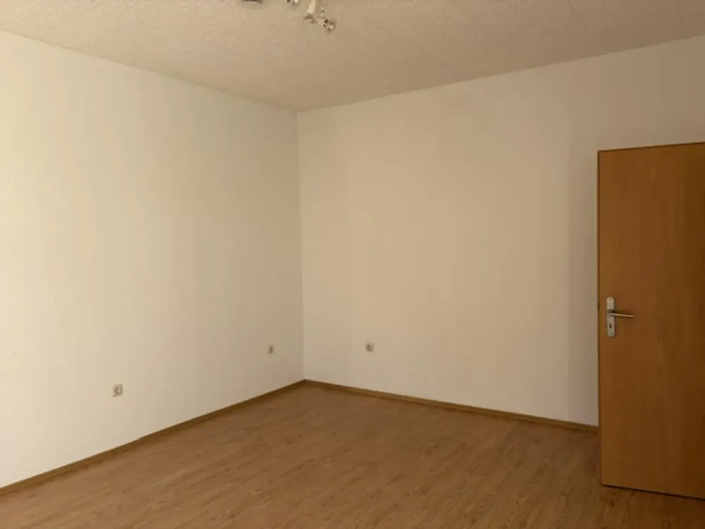 Wohnen mit Charakter: 3-Zimmer-Wohnung in Erfurt-Bischleben