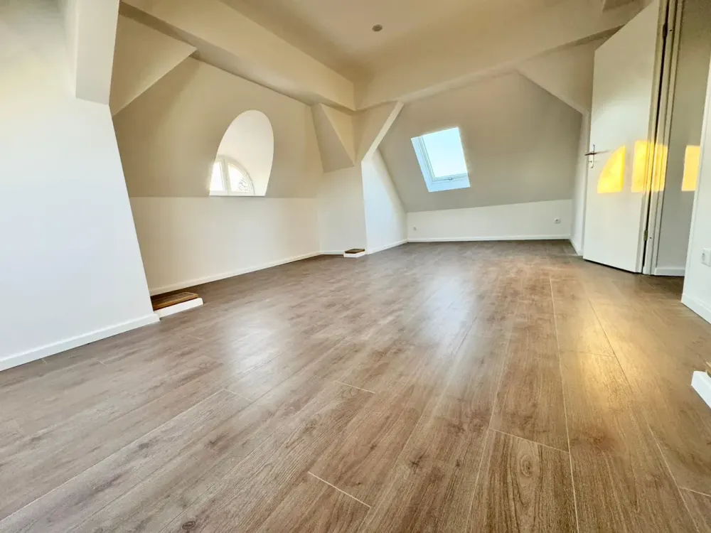 +++Wie Neubau nach Sanierung, 2 Zimmerwohnung mit offener Küche im schönen Lankwitz+++