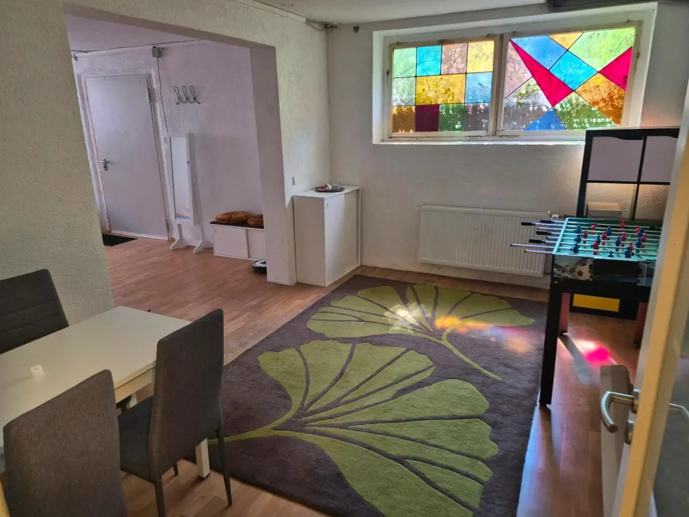 2,5 Zimmer möblierte Souterrainwohnung - 100 m² - FFM Praunheim