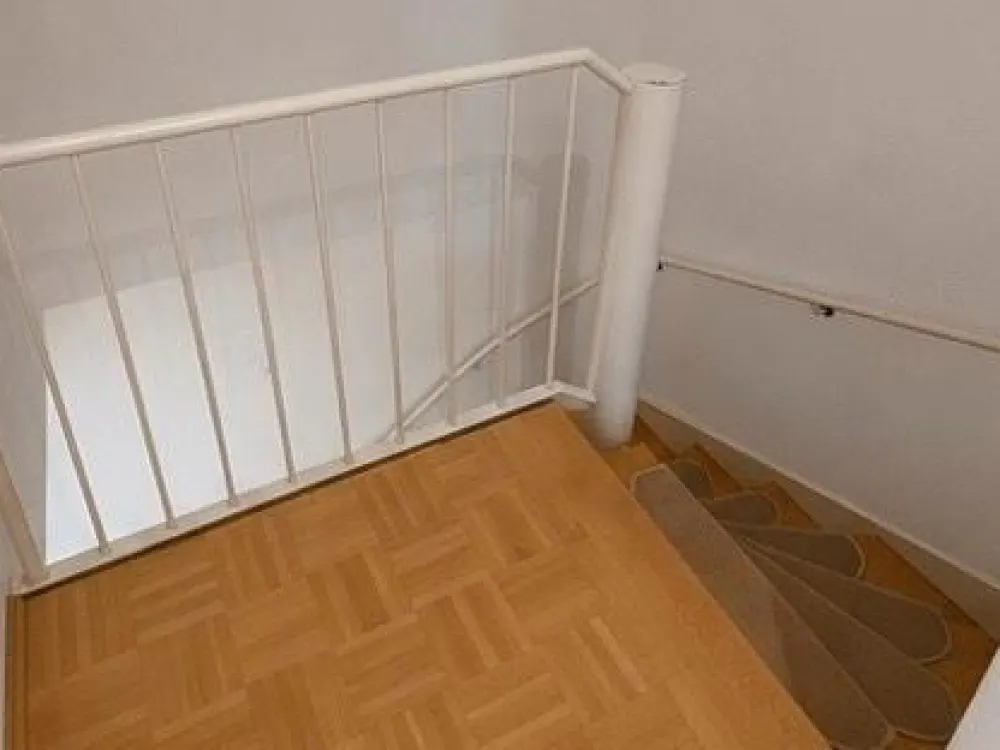 2 Zimmer Maisonette-Wohnung mit großem Balkon Schlebusch