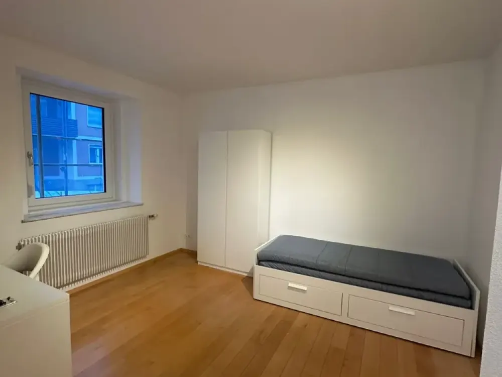 Helle möblierte WG-Zimmer in Stuttgart-West, Reinsburgstraße 76