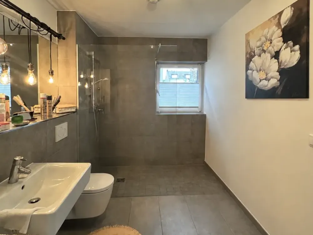 Moderne Terrassenwohnung in zentraler Lage von Troisdorf
