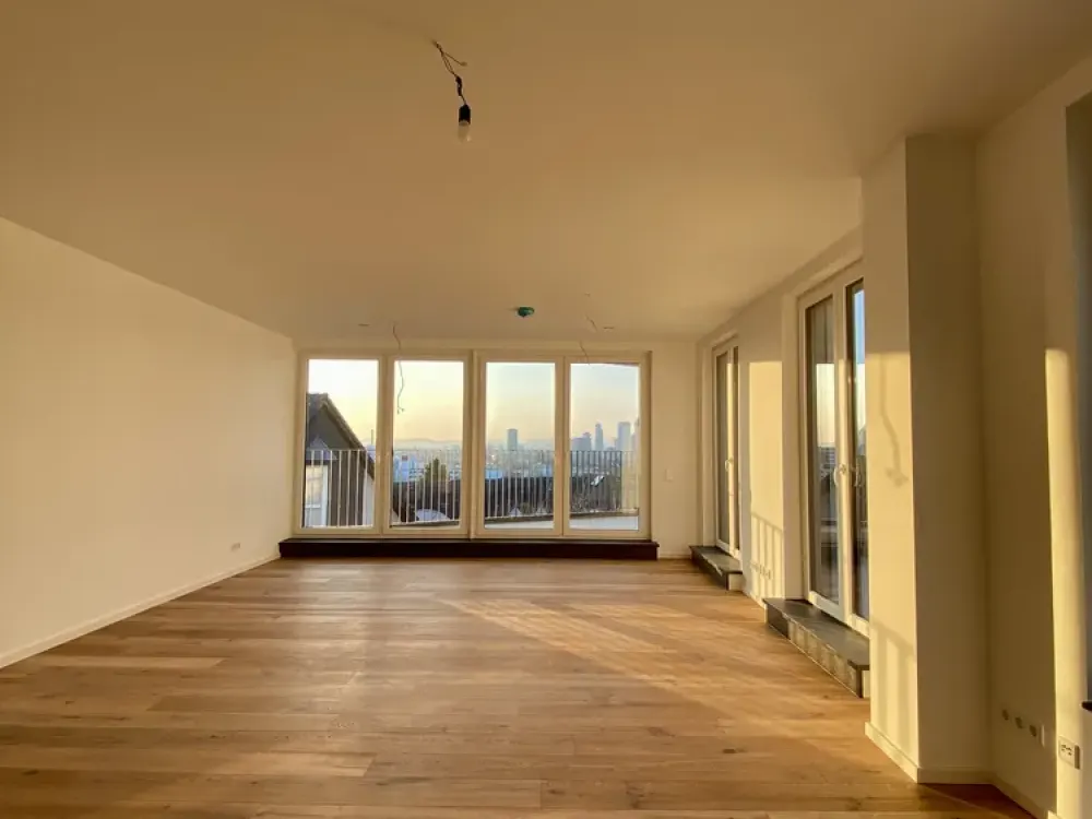 Exclusive 4-Room Apartment with Fitted Kitchen