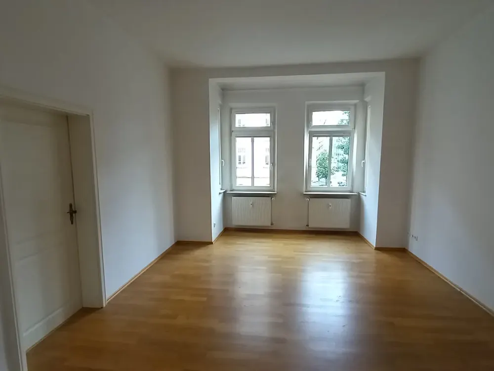 helle und freundliche Wohnung mit Balkon in Gärten hinter der Veste
