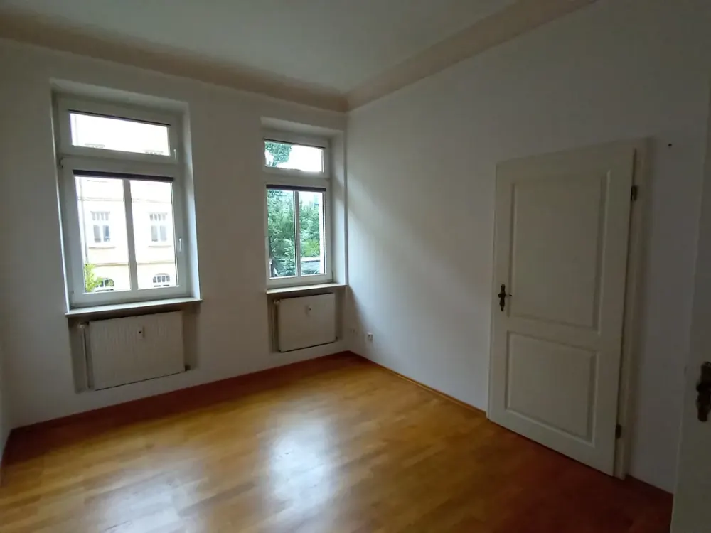 helle und freundliche Wohnung mit Balkon in Gärten hinter der Veste