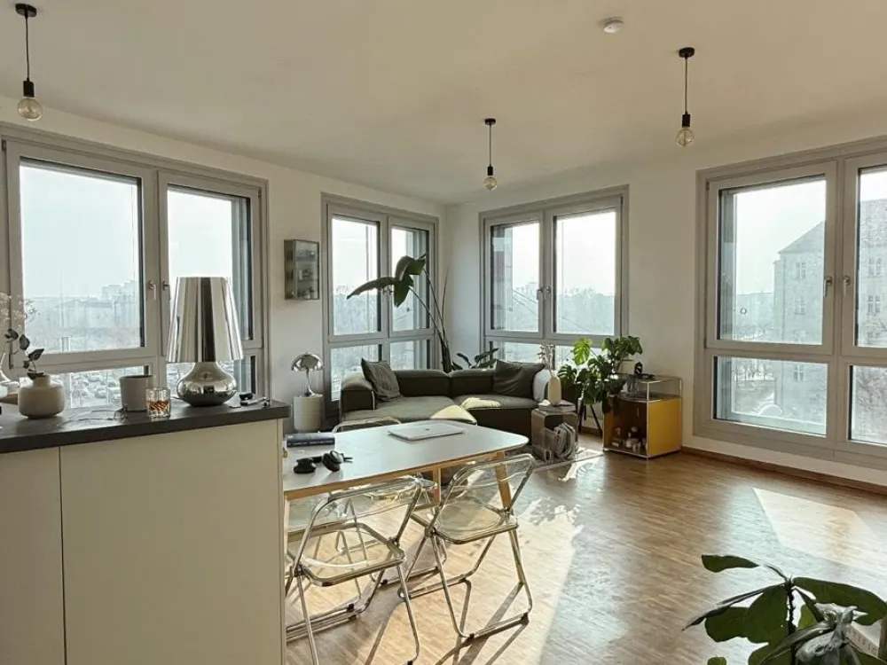 (Befristet): Lichtdurchflutete 3 Zimmer 86qm Wohnung Pberg/Pankow