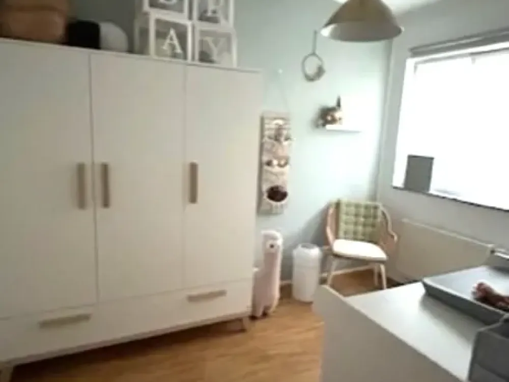 Großzügige 4- Zimmerwohnung