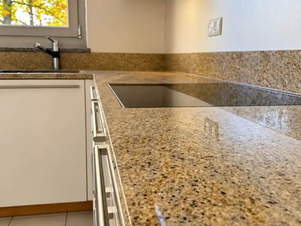 Living with Charm: 3-Room Apartment in Nymphenburg