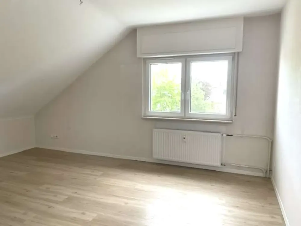 Sehr gepflegte, helle 2-Zimmer-Wohnung in begehrter Lage, Offenbach-Bieber