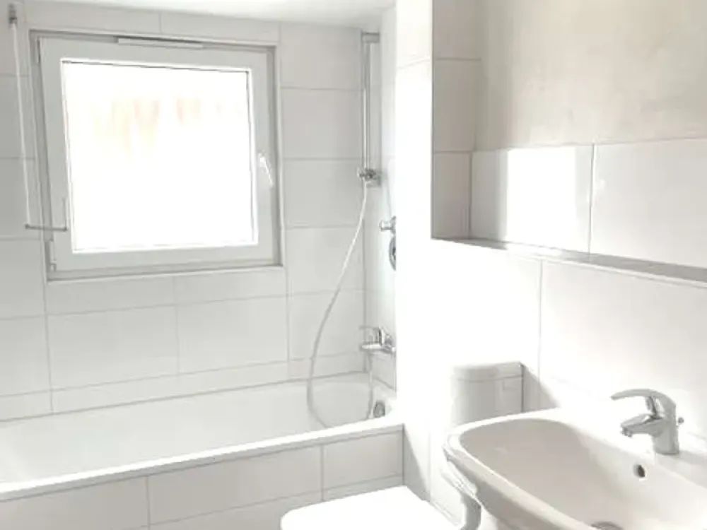 Sehr gepflegte, helle 2-Zimmer-Wohnung in begehrter Lage, Offenbach-Bieber