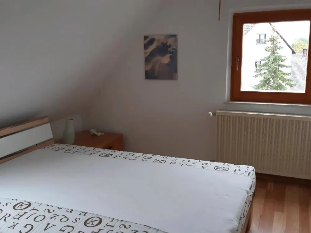 2 Zimmer Dachgeschoßwohnung möbliert