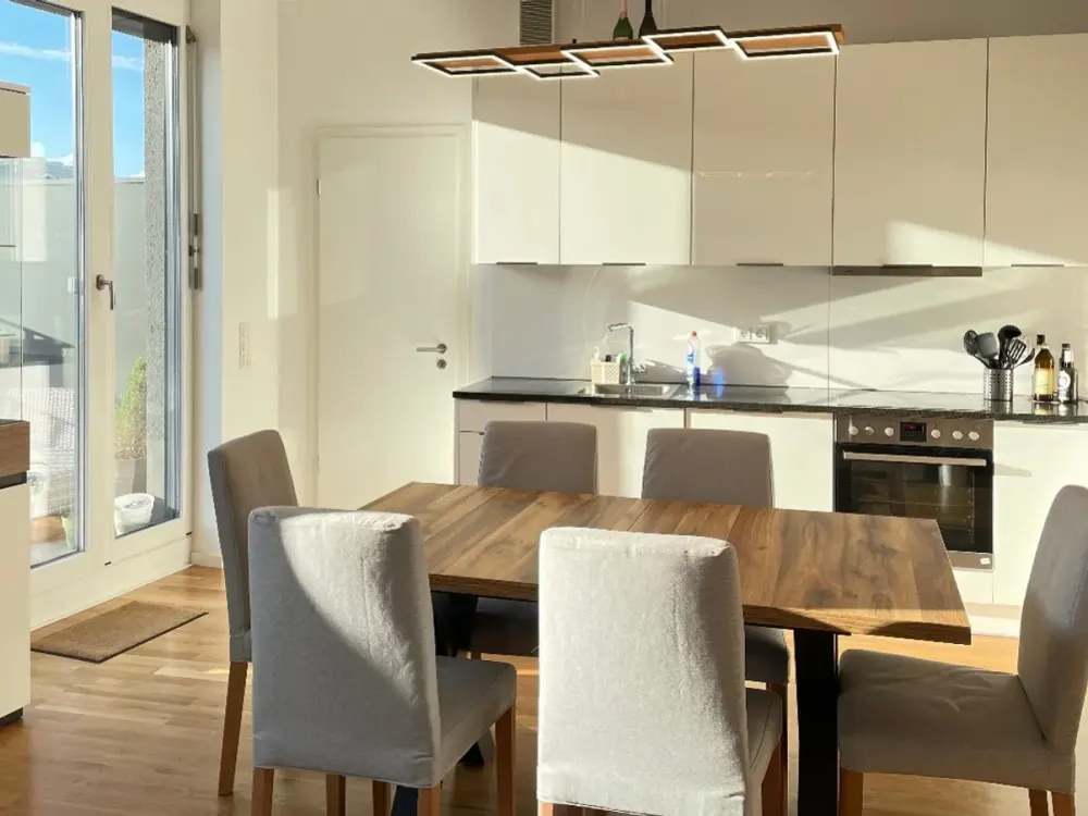 Möblierte Terrassenwohnung für 3J verfügbar / Furnished Terrace Apartment for 3Y subrent