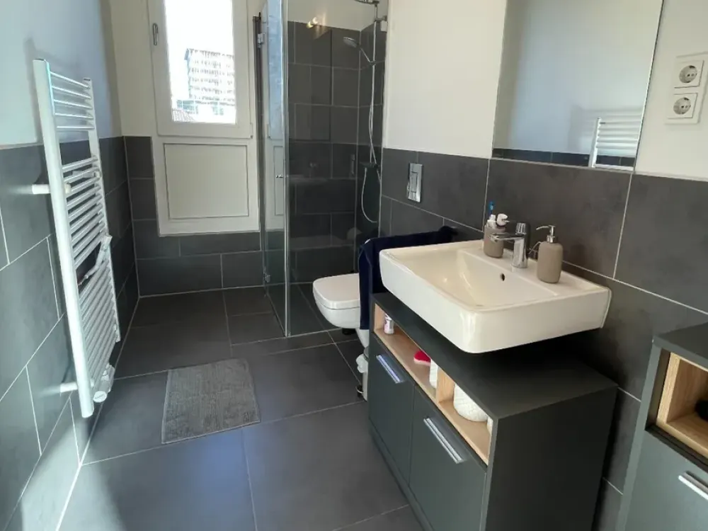 Möblierte Terrassenwohnung für 3J verfügbar / Furnished Terrace Apartment for 3Y subrent