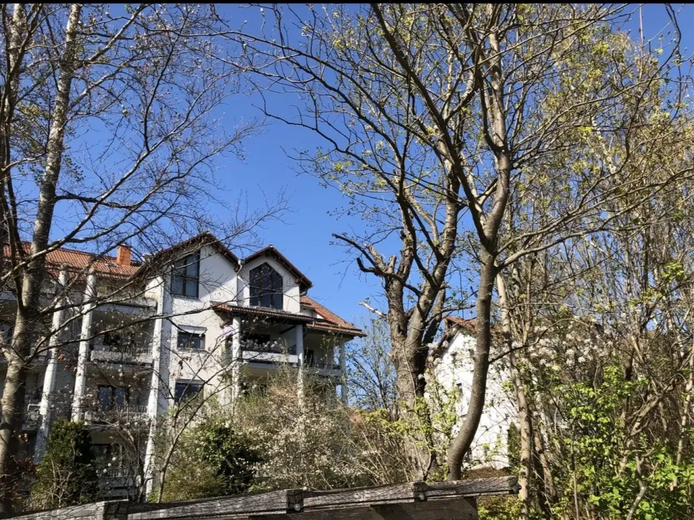 2-Zimmer-Wohnung mit Dachterrasse in Germering