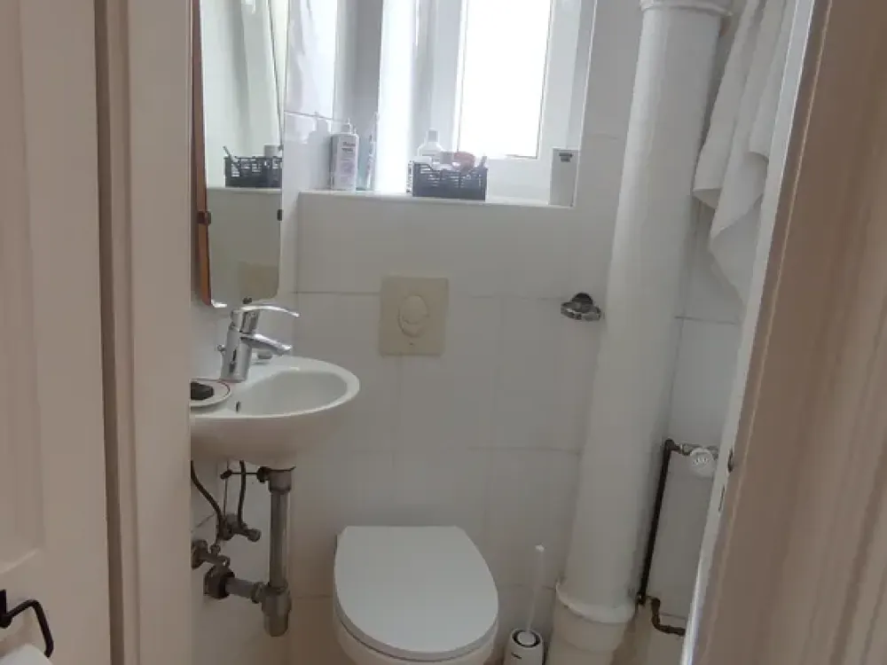 Attraktive 2-Zimmer-Wohnung in der Südstadt - Altbau -keine WG-