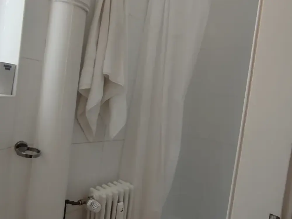 Attraktive 2-Zimmer-Wohnung in der Südstadt - Altbau -keine WG-