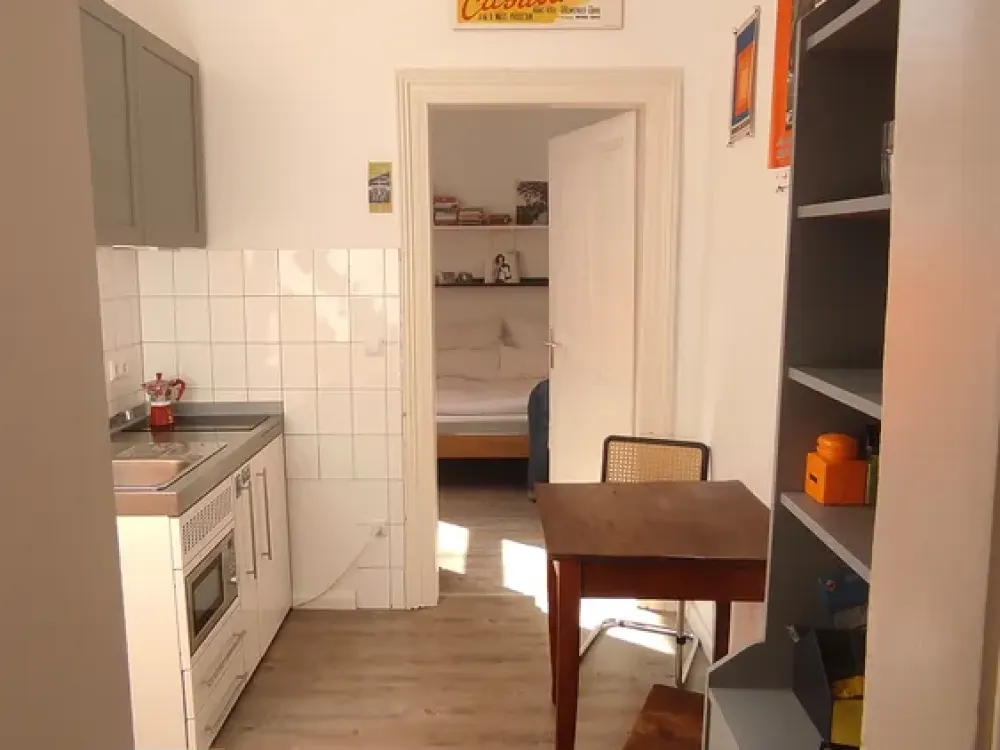 Attraktive 2-Zimmer-Wohnung in der Südstadt - Altbau -keine WG-