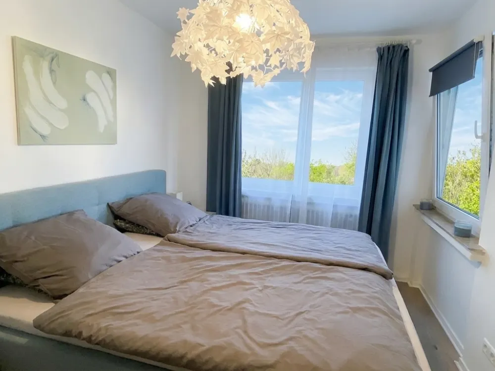 WG-Zimmer im Kreuzviertel - Balkon und Aufzug, Einbauküche, gute Anbindung