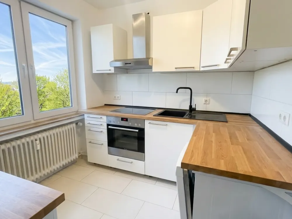 WG-Zimmer im Kreuzviertel - Balkon und Aufzug, Einbauküche, gute Anbindung