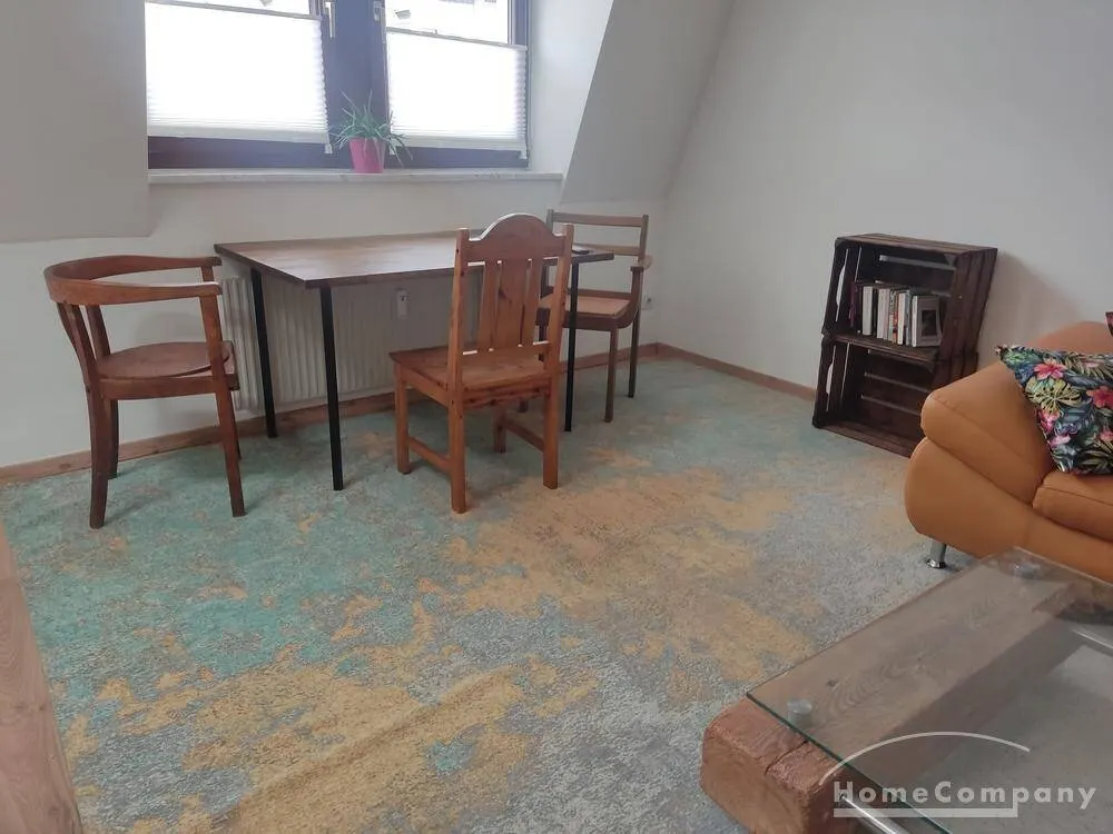 26187 HomeCompany Dresden Möbliert/Furnished 2-Zimmer Maisonette Apartment in Dresden-Neustadt max. 3 Personen