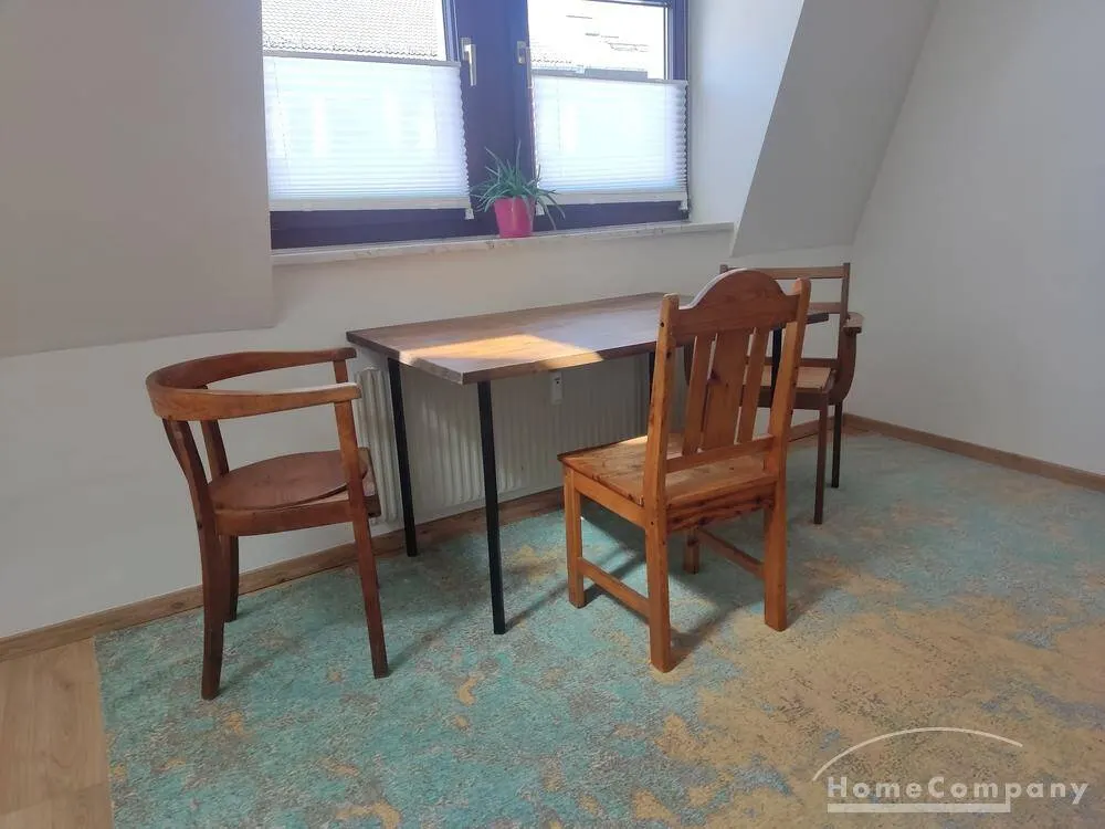26187 HomeCompany Dresden Möbliert/Furnished 2-Zimmer Maisonette Apartment in Dresden-Neustadt max. 3 Personen